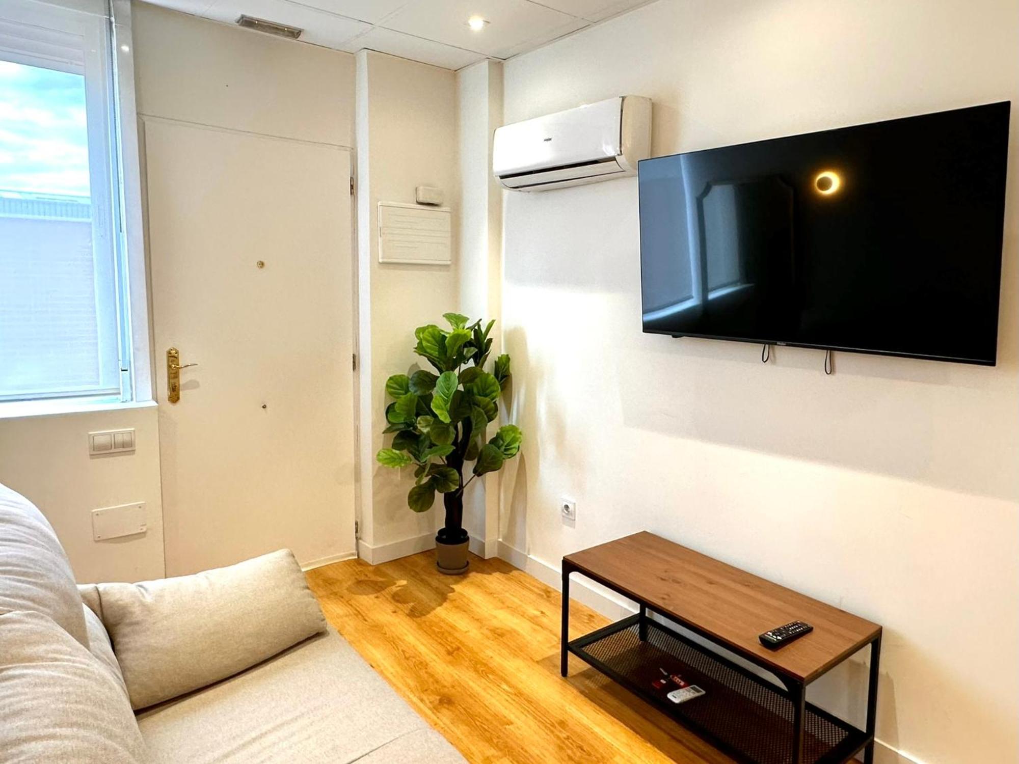 Apartamentos Noviembre Μαδρίτη Εξωτερικό φωτογραφία
