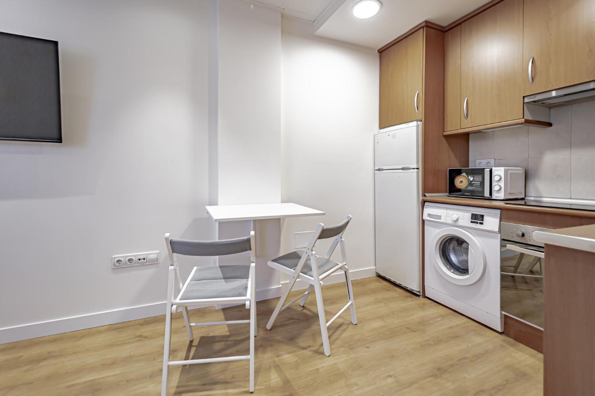 Apartamentos Noviembre Μαδρίτη Εξωτερικό φωτογραφία