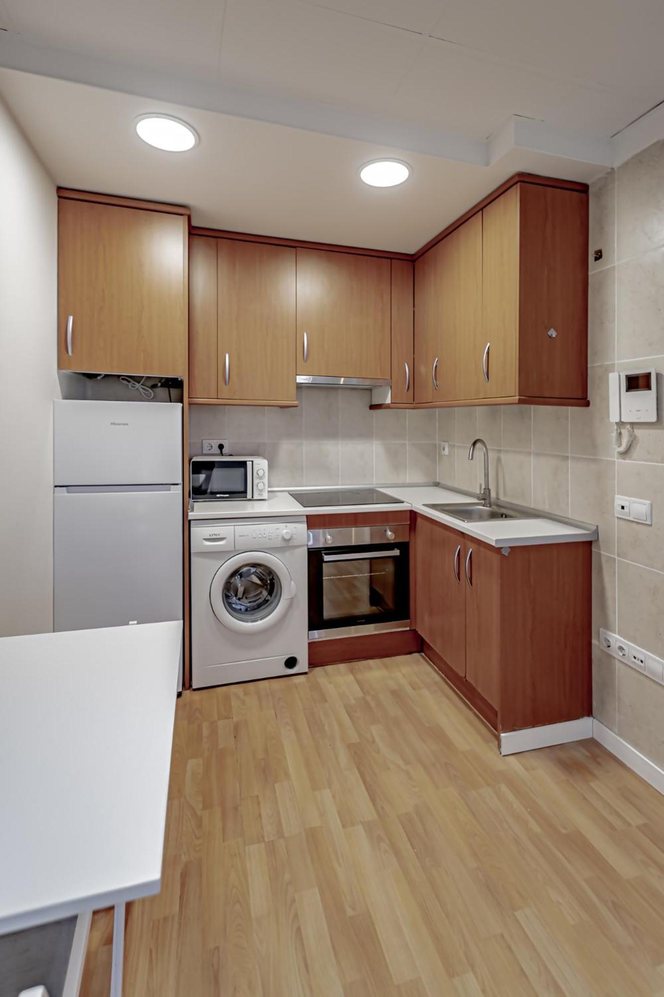 Apartamentos Noviembre Μαδρίτη Εξωτερικό φωτογραφία