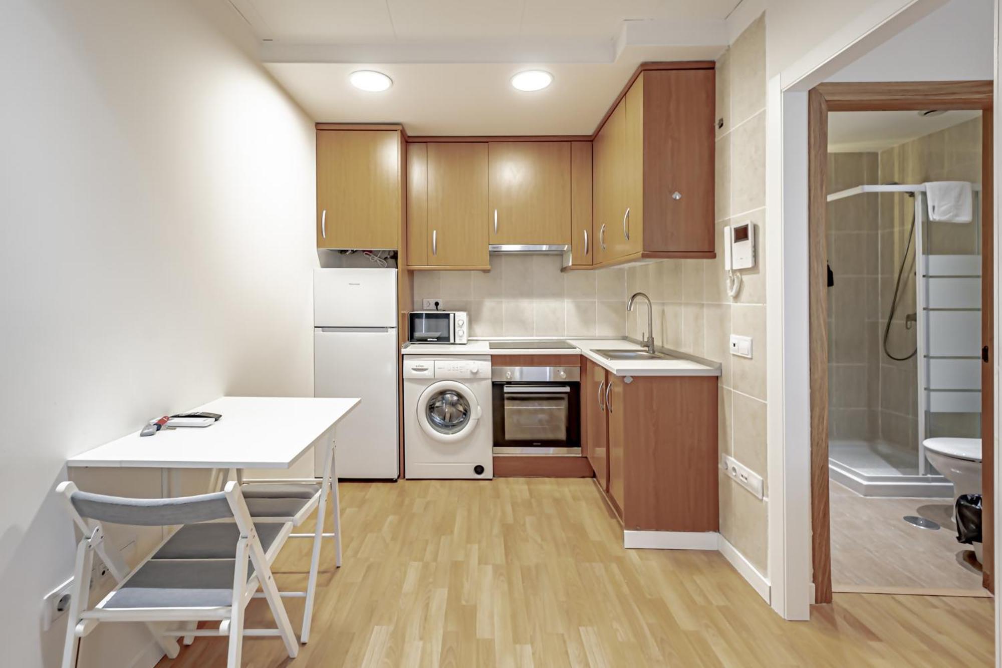 Apartamentos Noviembre Μαδρίτη Εξωτερικό φωτογραφία