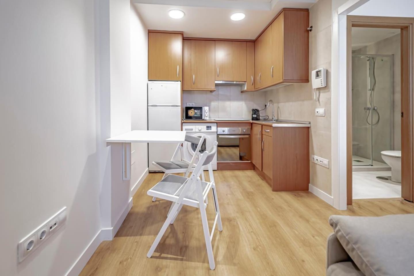 Apartamentos Noviembre Μαδρίτη Εξωτερικό φωτογραφία