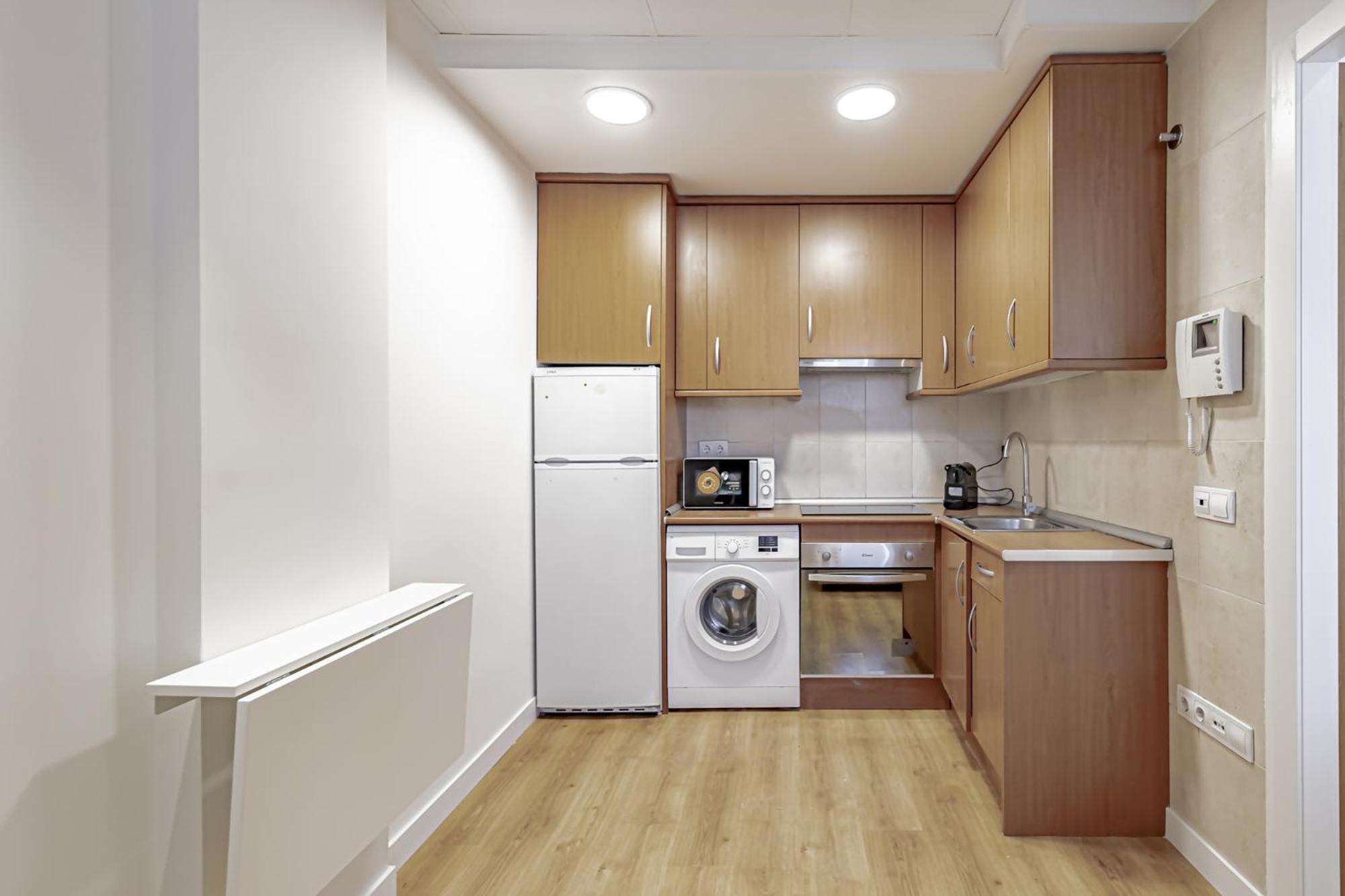 Apartamentos Noviembre Μαδρίτη Εξωτερικό φωτογραφία