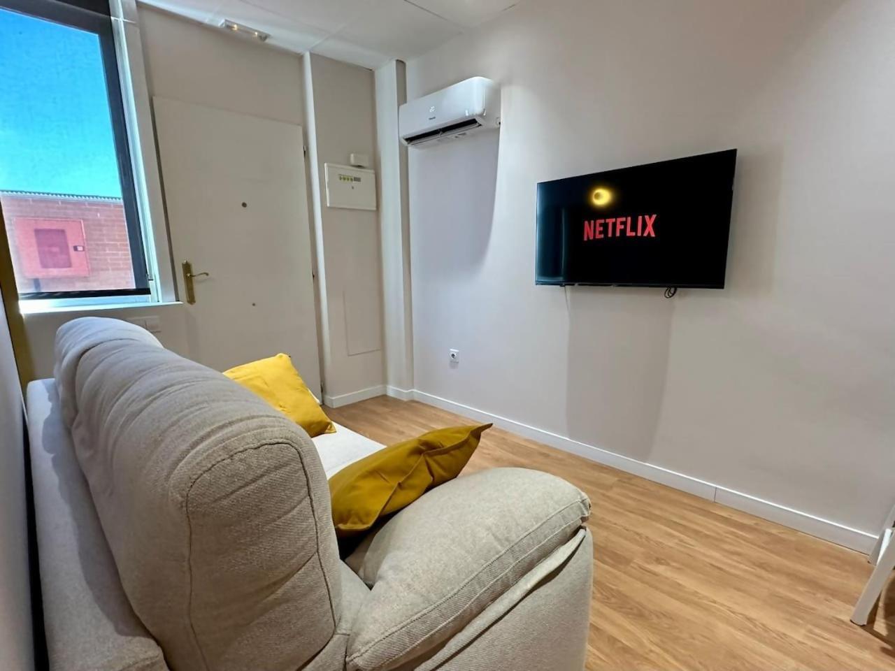 Apartamentos Noviembre Μαδρίτη Εξωτερικό φωτογραφία